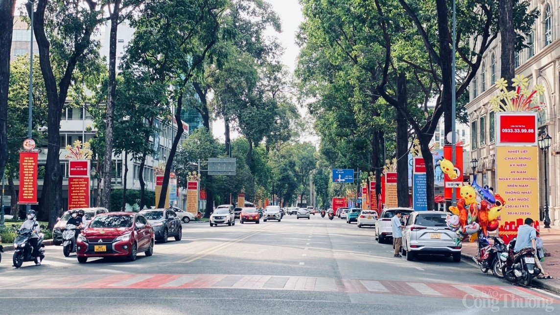 TP. Hồ Chí Minh: Những hình ảnh hiếm thấy về đường phố trung tâm trong ngày lễ 30/4