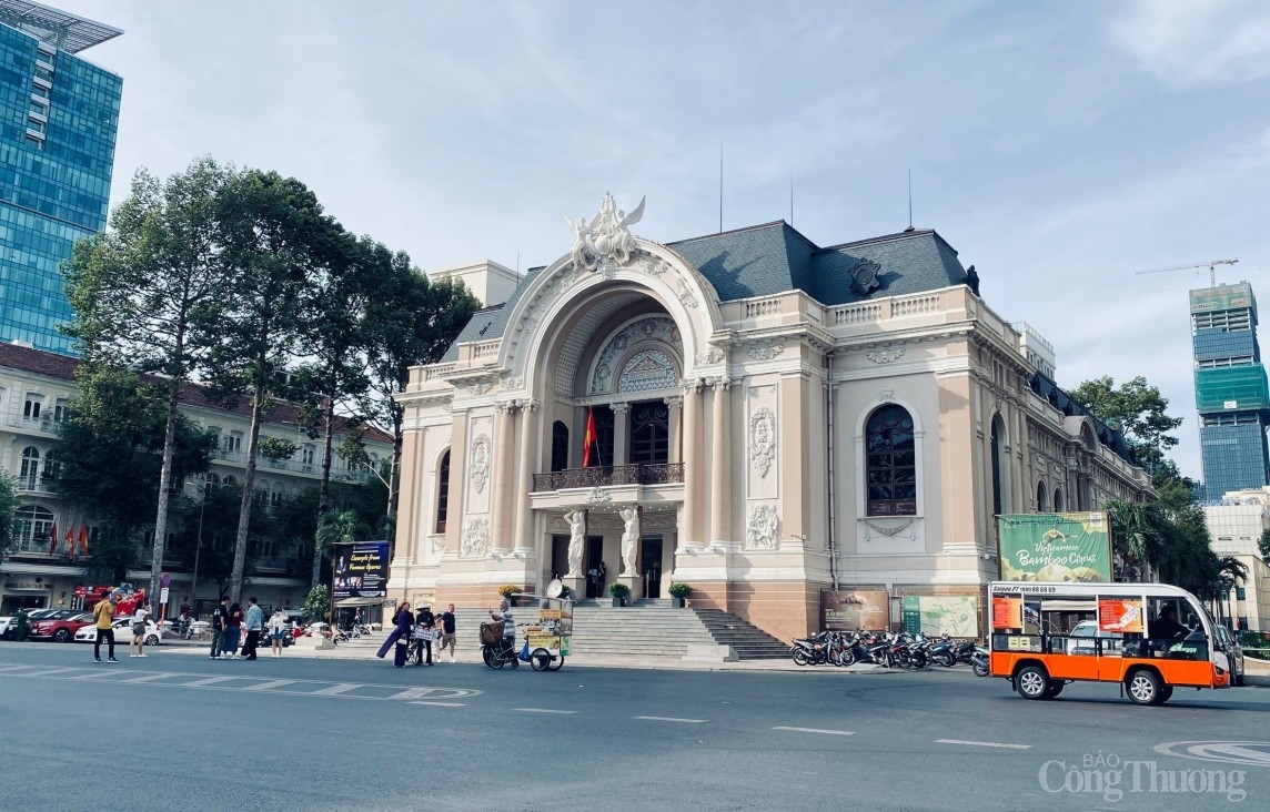 TP. Hồ Chí Minh: Những hình ảnh hiếm thấy về đường phố trung tâm trong ngày lễ 30/4