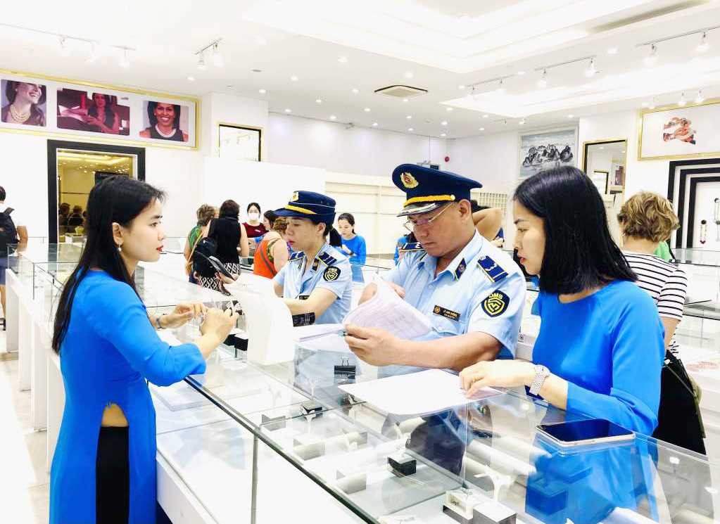 Quảng Ninh: Tăng cường quản lý giá cả hàng hóa mùa du lịch Quảng Ninh: Tăng cường quản lý giá cả hàng hóa mùa du lịch