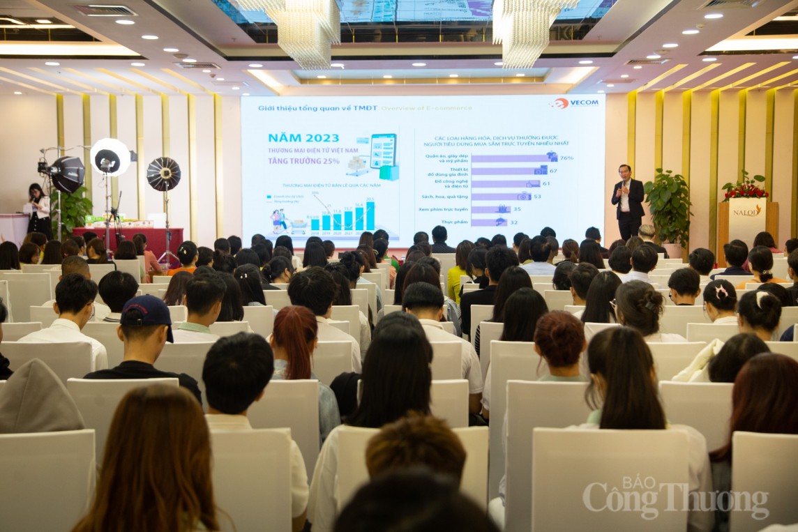 Hướng dẫn tiểu thương chợ truyền thống livestream bán hàng Hướng dẫn tiểu thương chợ truyền thống livestream bán hàng