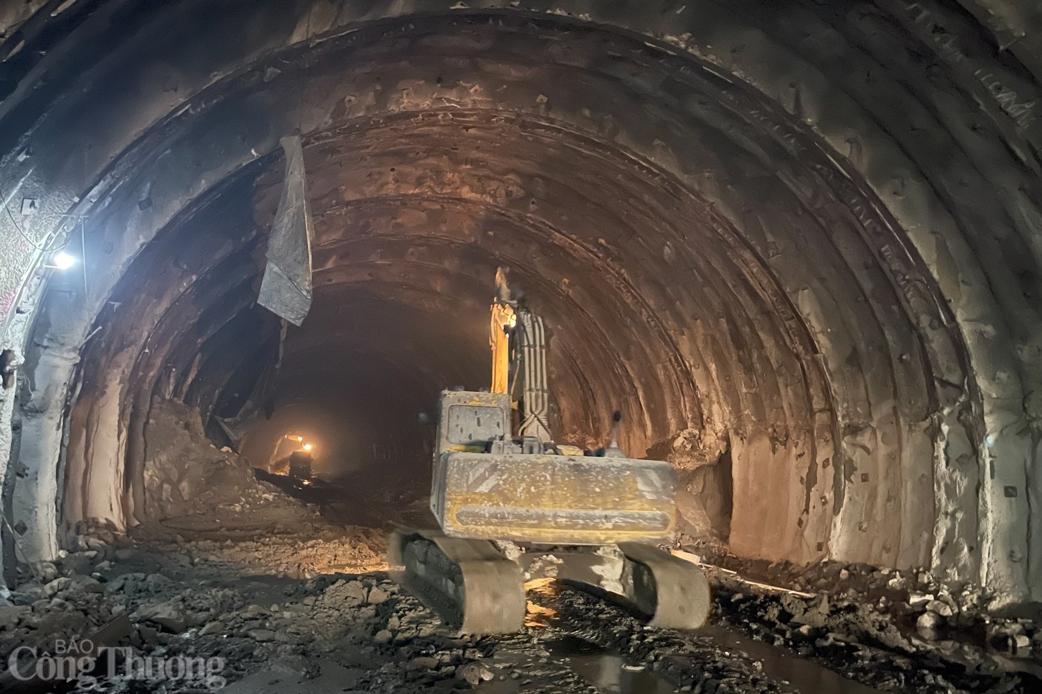 Hiện trạng cao tốc Chí Thạnh - Vân Phong sau hơn 16 tháng thi công Hiện trạng cao tốc Chí Thạnh - Vân Phong sau hơn 16 tháng thi công