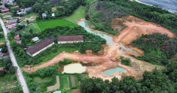 trạng khai thác tài nguyên đất đất rừng tại xã Hồng Kỳ, Sóc Sơn trạng khai thác tài nguyên đất đất rừng tại xã Hồng Kỳ, Sóc Sơn