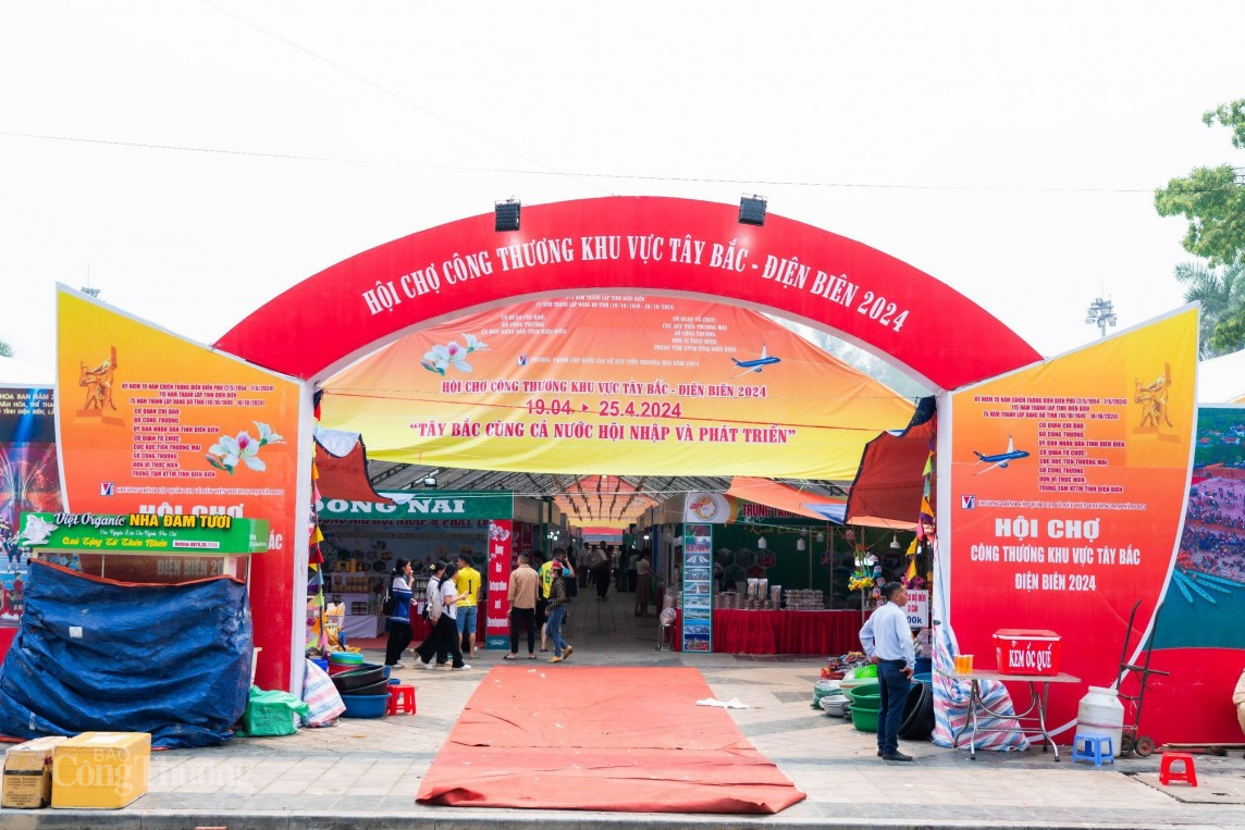 Bước phát triển đột phá về công nghiệp và thương mại trong bức tranh kinh tế Điện Biên Bước phát triển đột phá về công nghiệp và thương mại trong bức tranh kinh tế Điện Biên