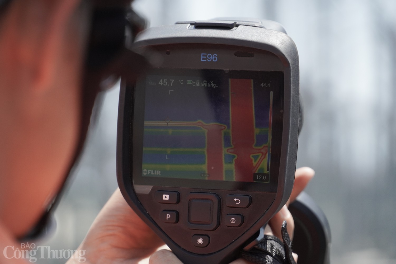 Bài cuối: Ứng dụng công nghệ tiên tiến đảm bảo an toàn truyền tải điện Bài cuối: Ứng dụng công nghệ tiên tiến đảm bảo an toàn truyền tải điện