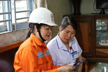 PC Đắk Lắk phát động thi đua ''Hộ gia đình tiết kiệm điện năm 2024''