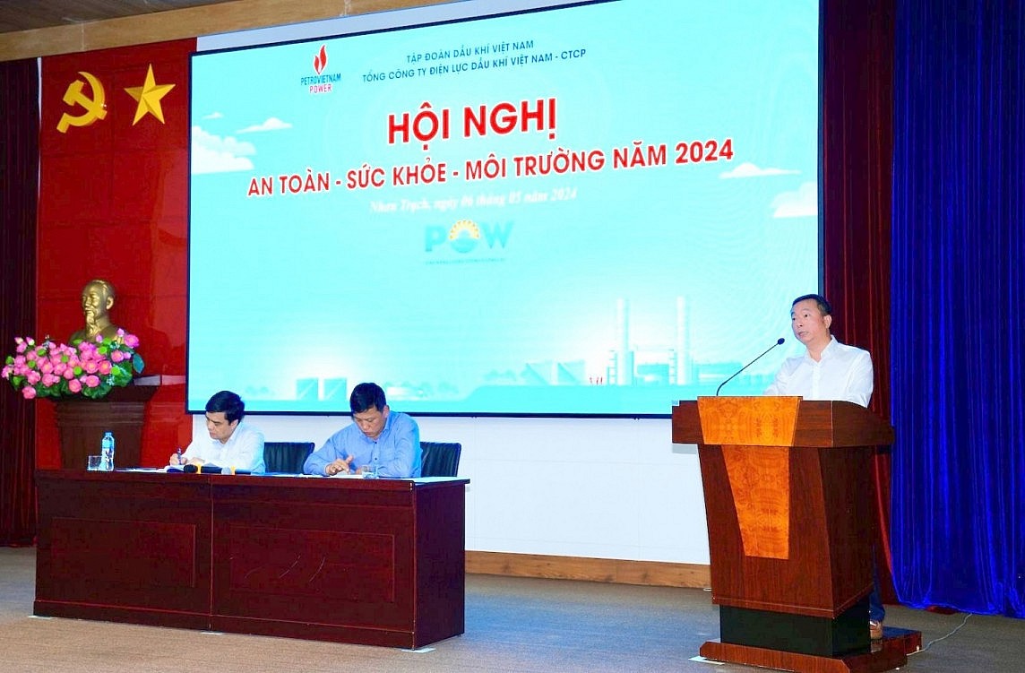 Ông Cao Chí Kiên – Phó trưởng Ban Công nghệ An toàn và Môi trường Tập đoàn phát biểu chỉ đạo Hội nghị Ông Cao Chí Kiên – Phó trưởng Ban Công nghệ An toàn và Môi trường Tập đoàn phát biểu chỉ đạo Hội nghị