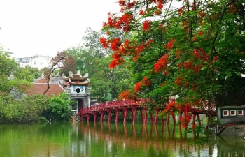 Dự báo thời tiết Hà Nội ngày mai 10/5/2024: Hà Nội có mưa rào và dông rải rác