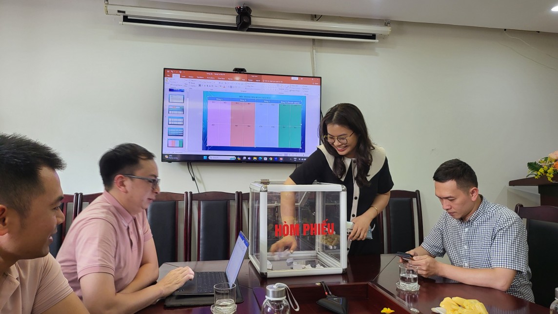 Bốc thăm chia bảng Giải bóng đá nam Bộ Công Thương - MOIT CUP 2024 Bốc thăm chia bảng Giải bóng đá nam Bộ Công Thương - MOIT CUP 2024