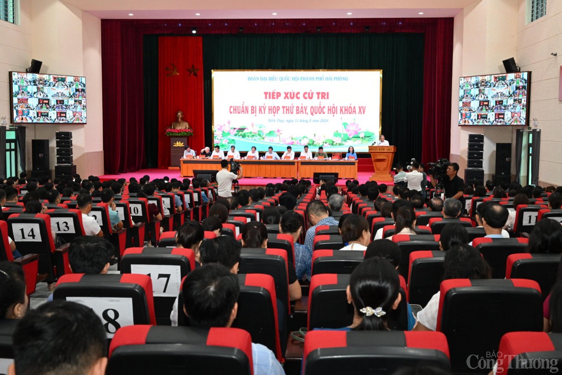 Bộ trưởng Nguyễn Hồng Diên và Đoàn đại biểu Quốc hội thành phố Hải Phòng tiếp xúc cử tri Bộ trưởng Nguyễn Hồng Diên và Đoàn đại biểu Quốc hội thành phố Hải Phòng tiếp xúc cử tri