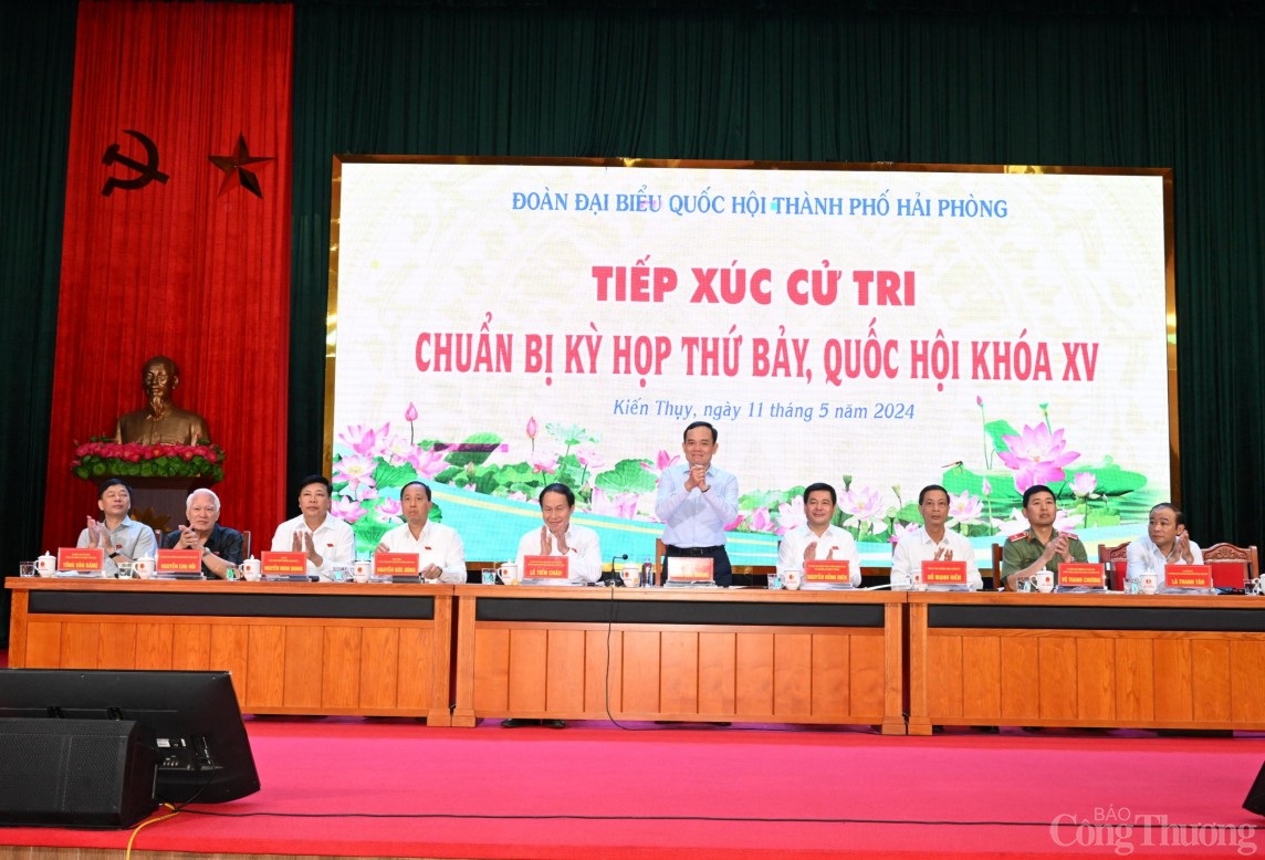 Bộ trưởng Nguyễn Hồng Diên và Đoàn đại biểu Quốc hội thành phố Hải Phòng tiếp xúc cử tri Bộ trưởng Nguyễn Hồng Diên và Đoàn đại biểu Quốc hội thành phố Hải Phòng tiếp xúc cử tri