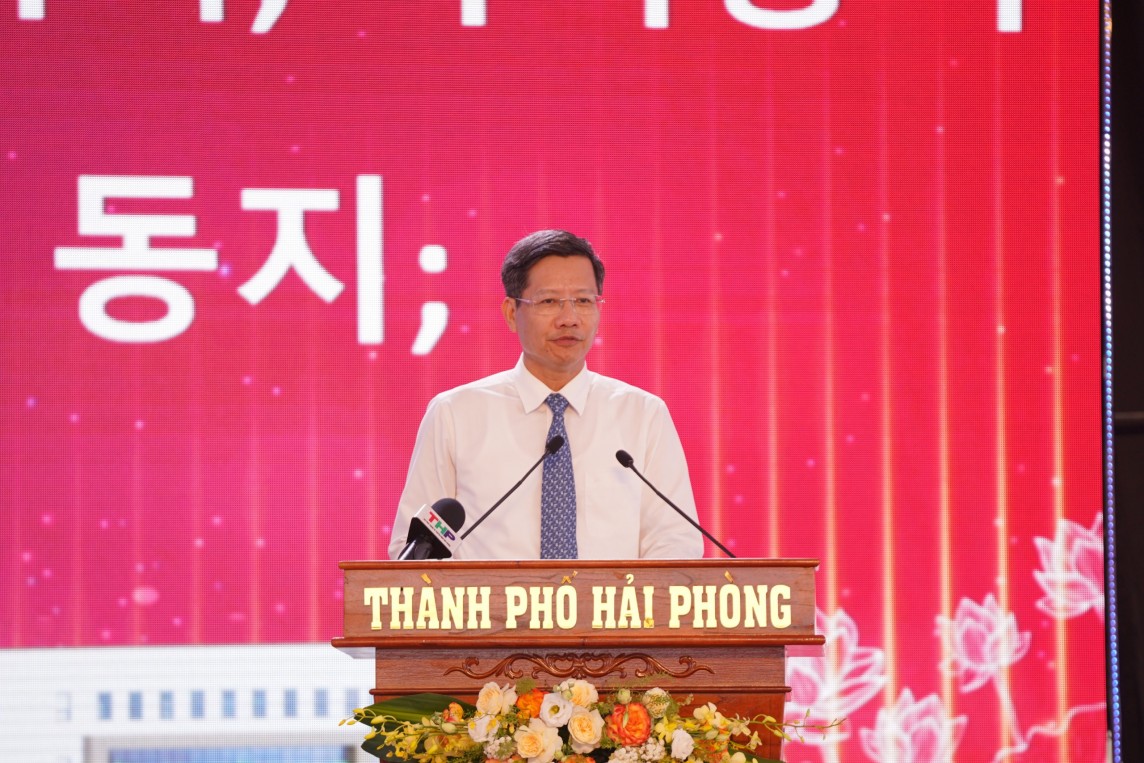 Khởi công Dự án Nhà máy sản xuất vật liệu phân hủy sinh học với tổng đầu tư hơn 2300 tỷ đồng Khởi công Dự án Nhà máy sản xuất vật liệu phân hủy sinh học với tổng đầu tư hơn 2300 tỷ đồng