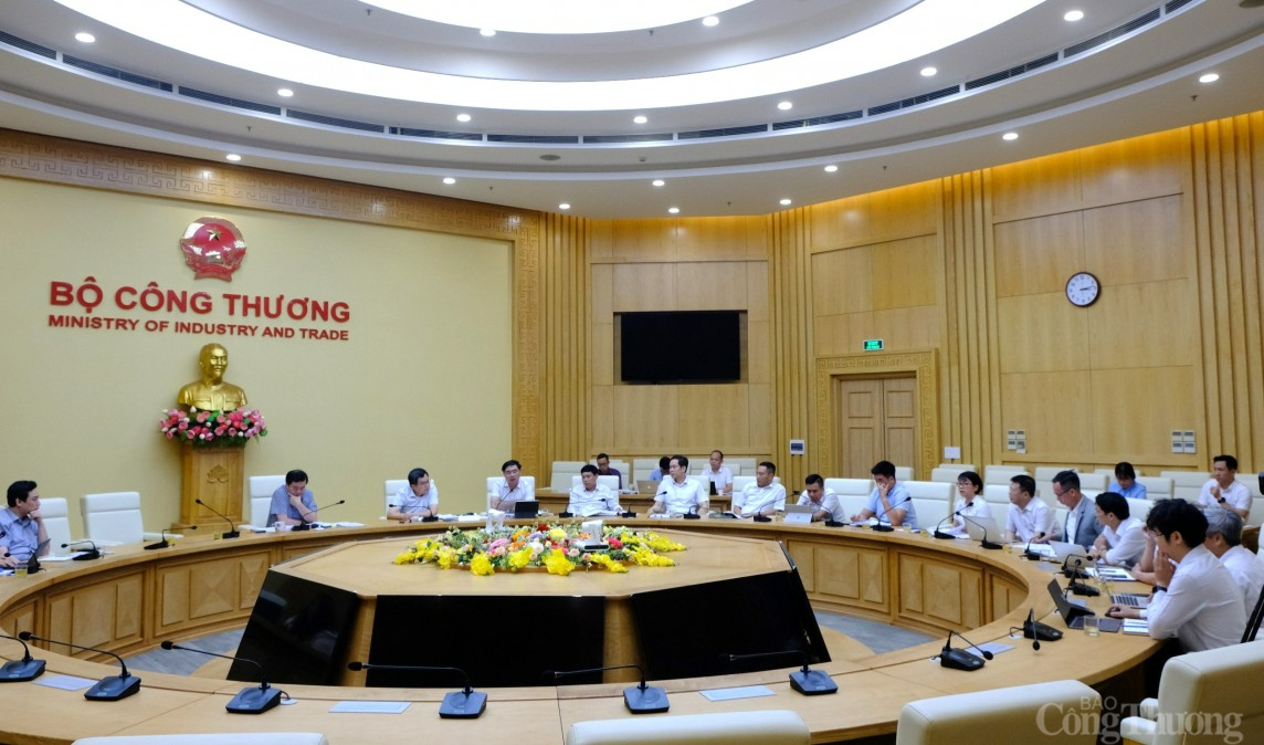 Họp Ban soạn thảo, Tổ biên tập xây dựng Nghị định về cơ chế mua bán điện trực tiếp