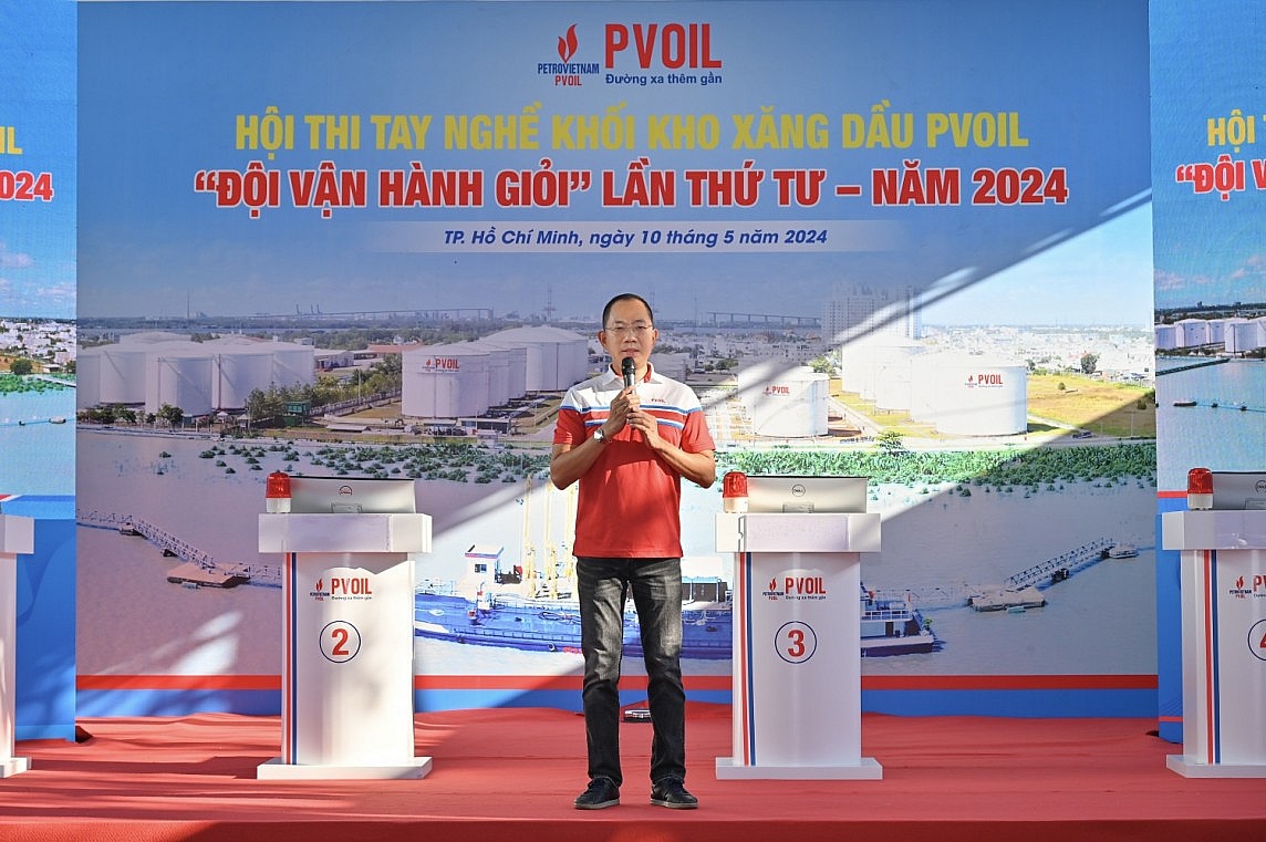 Ông Cao Hoài Dương - Bí thư Đảng ủy, Chủ tịch HĐQT Tổng công ty phát biểu khai mạc và chỉ đạo Hội thi