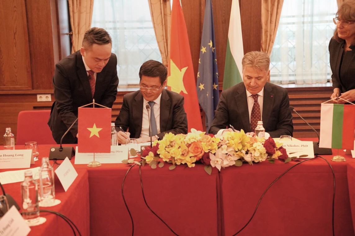 Chùm ảnh: Khoá họp lần thứ 24 UBLCP Việt Nam - Bulgaria về hợp tác kinh tế - thương mại