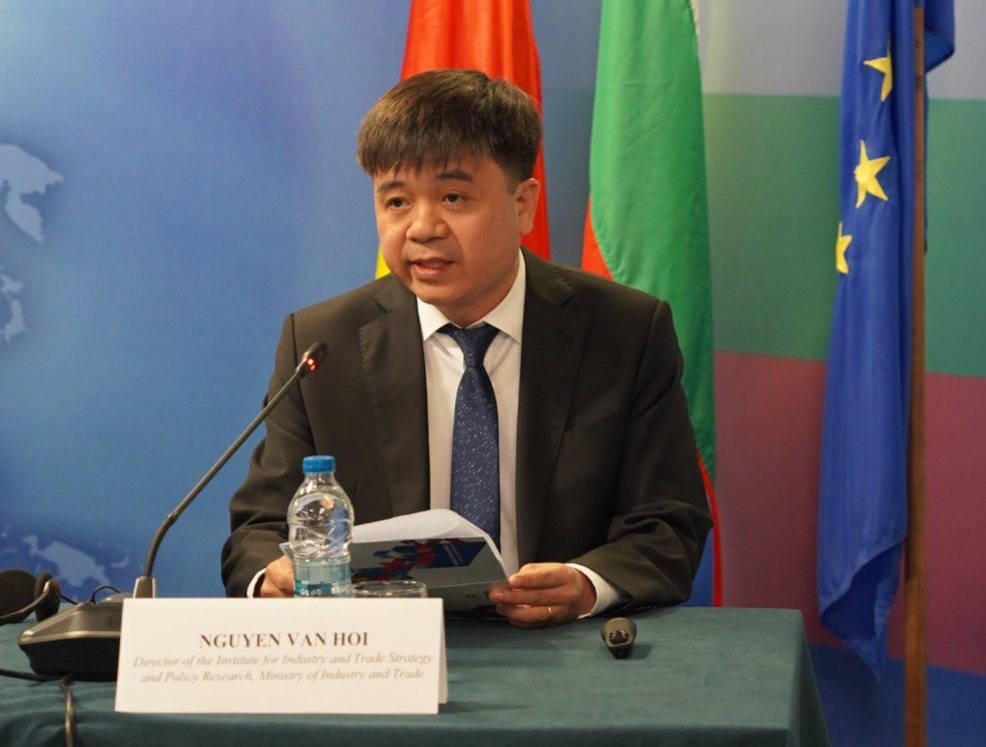 TS. Nguyễn Văn Hội: Cơ chế chính sách ngày càng thông thoáng, tạo điều kiện thuận lợi cho nhà đầu tư TS. Nguyễn Văn Hội: Cơ chế chính sách ngày càng thông thoáng, tạo điều kiện thuận lợi cho nhà đầu tư