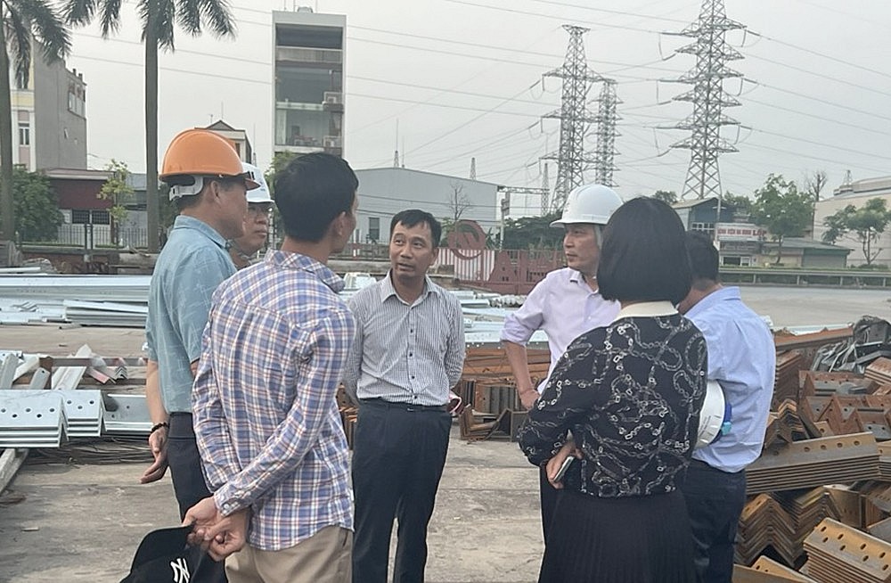 Phấn đấu đến 19/5 đúc xong móng cột đường dây 500kV NMNĐ Nam Định I - Phố Nối Phấn đấu đến 19/5 đúc xong móng cột đường dây 500kV NMNĐ Nam Định I - Phố Nối