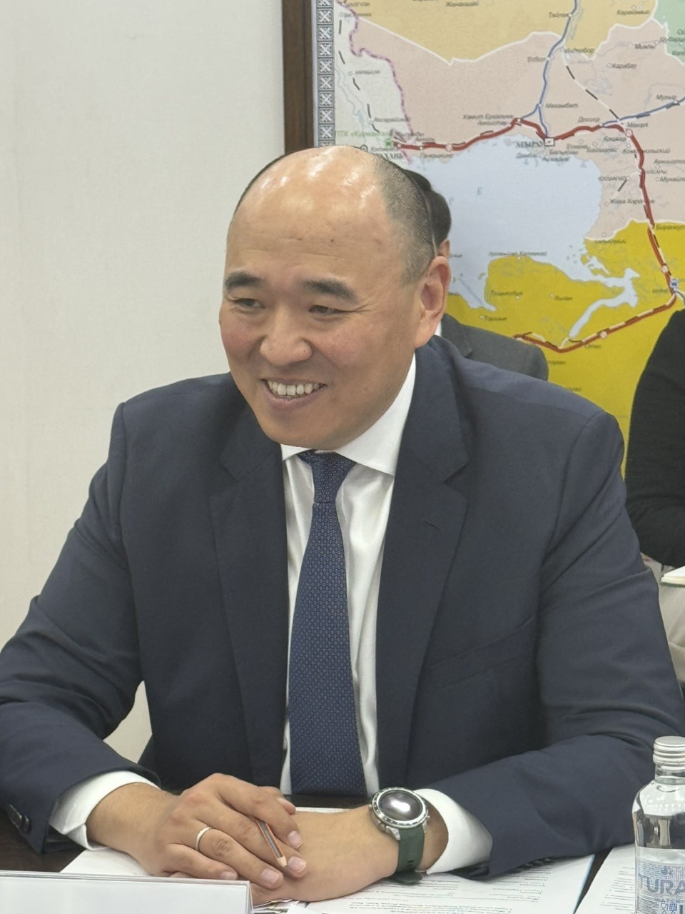 Chùm ảnh: Bộ trưởng Nguyễn Hồng Diên tiếp Bộ trưởng Bộ Công nghiệp và Xây dựng Kazakhstan