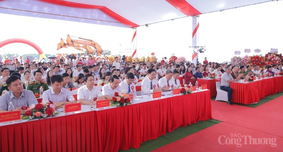 Khởi công cụm công nghiệp phía Đông Bắc thành phố Thanh Hóa với tổng mức đầu tư 156 tỷ đồng Khởi công cụm công nghiệp phía Đông Bắc thành phố Thanh Hóa với tổng mức đầu tư 156 tỷ đồng