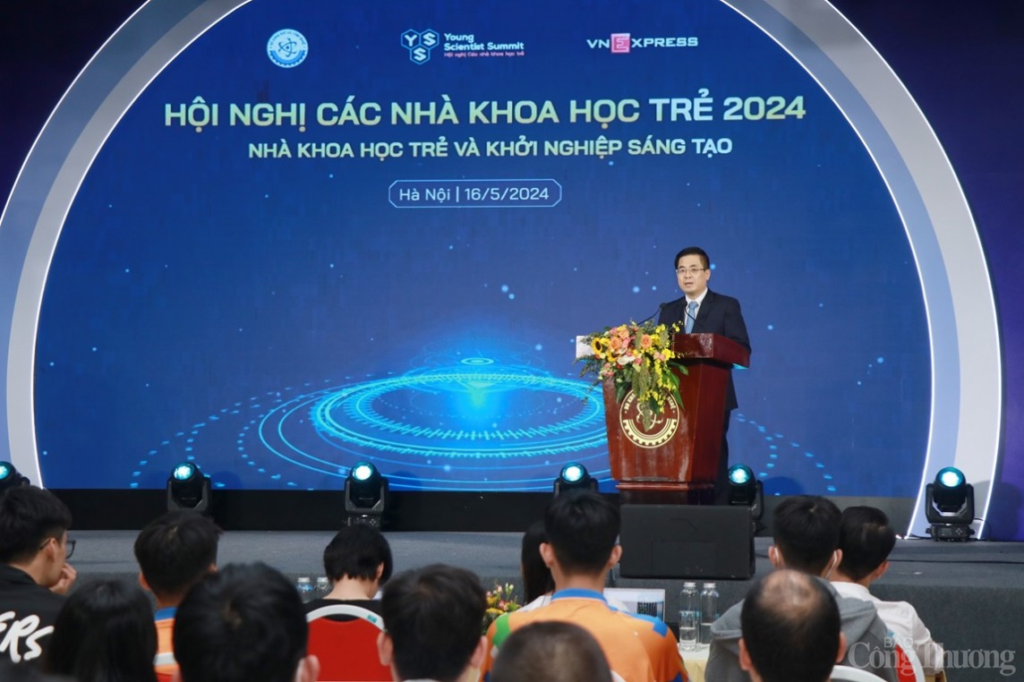 Tạo điều kiện thuận lợi để các nhà khoa học trẻ phát huy năng lực sáng tạo Tạo điều kiện thuận lợi để các nhà khoa học trẻ phát huy năng lực sáng tạo