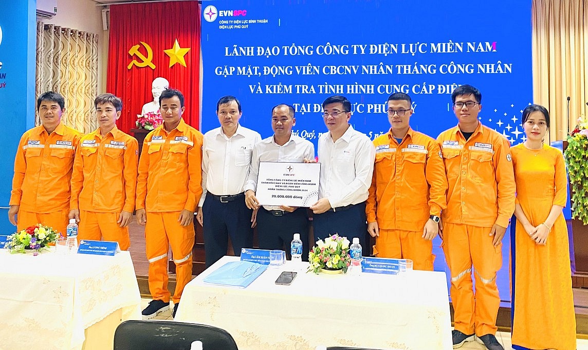 Điện lực Phú Quý triển khai hiệu quả hệ thống quản lý vận hành lưới điện thông minh