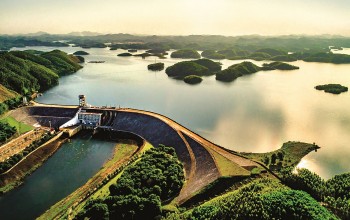 Tiết kiệm nước thuỷ điện để đảm bảo cấp điện mùa khô 2024
