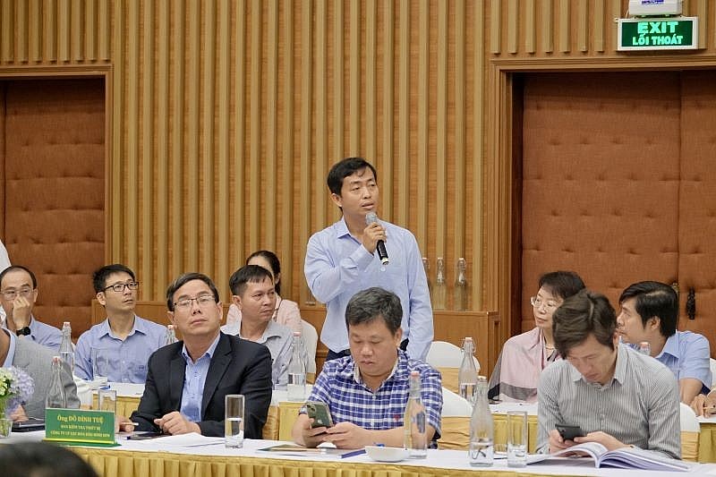 Các đại biểu phát biểu tham luận tại Hội thảo Các đại biểu phát biểu tham luận tại Hội thảo