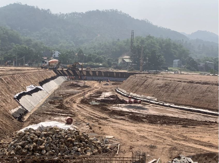 Tính đến tháng 5/2024, dự án Casa Del Rio đang trong quá triển khai xây dựng cơ sở hạ tầng. (Ảnh: Công ty Trung Minh Tính đến tháng 5/2024, dự án Casa Del Rio đang trong quá triển khai xây dựng cơ sở hạ tầng. (Ảnh: