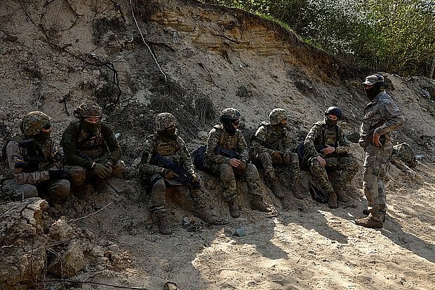 Chiến sự Nga-Ukraine hôm nay ngày 20/5/2024: Kharkov thực tế không có tuyến phòng thủ nào ở biên giới Chiến sự Nga-Ukraine hôm nay ngày 20/5/2024: Kharkov thực tế không có tuyến phòng thủ nào ở biên giới