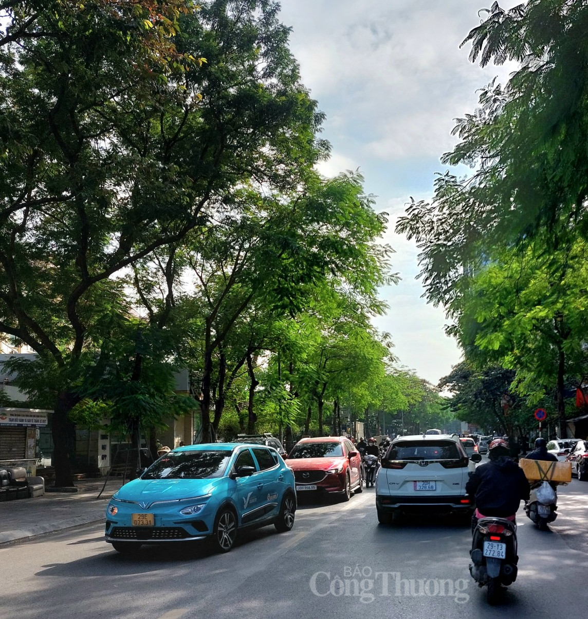 Dự báo thời tiết Hà Nội hôm nay 21/5/2024: Hà Nội ngày nắng, chiều tối và đêm có mưa dông Dự báo thời tiết Hà Nội hôm nay 21/5/2024: Hà Nội ngày nắng, chiều tối và đêm có mưa dông