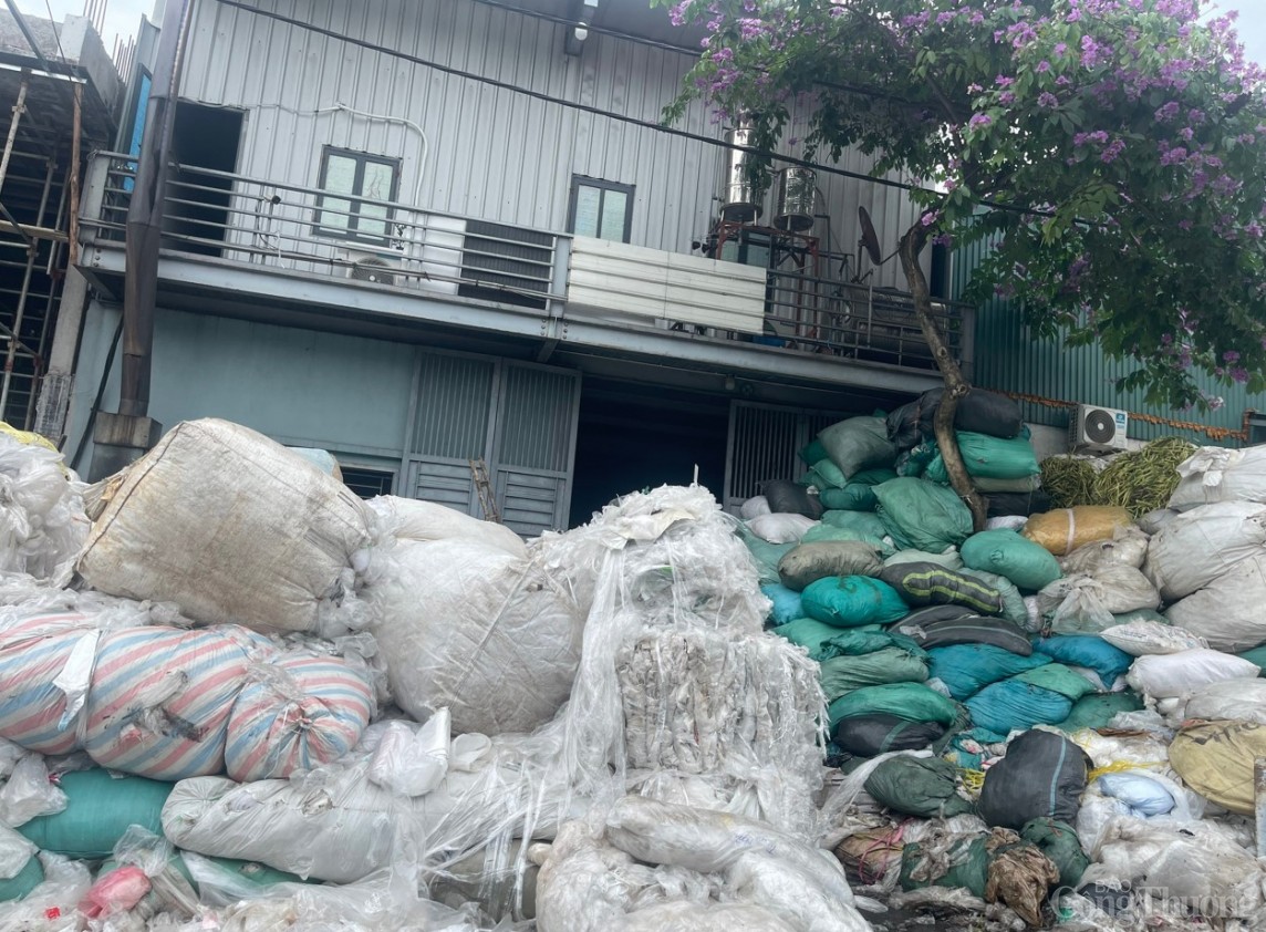 Hưng Yên: Từ ngôi làng quanh năm ăn khoai thành “làng tỷ phú” nhờ nhựa Hưng Yên: Từ ngôi làng quanh năm ăn khoai thành “làng tỷ phú” nhờ nhựa