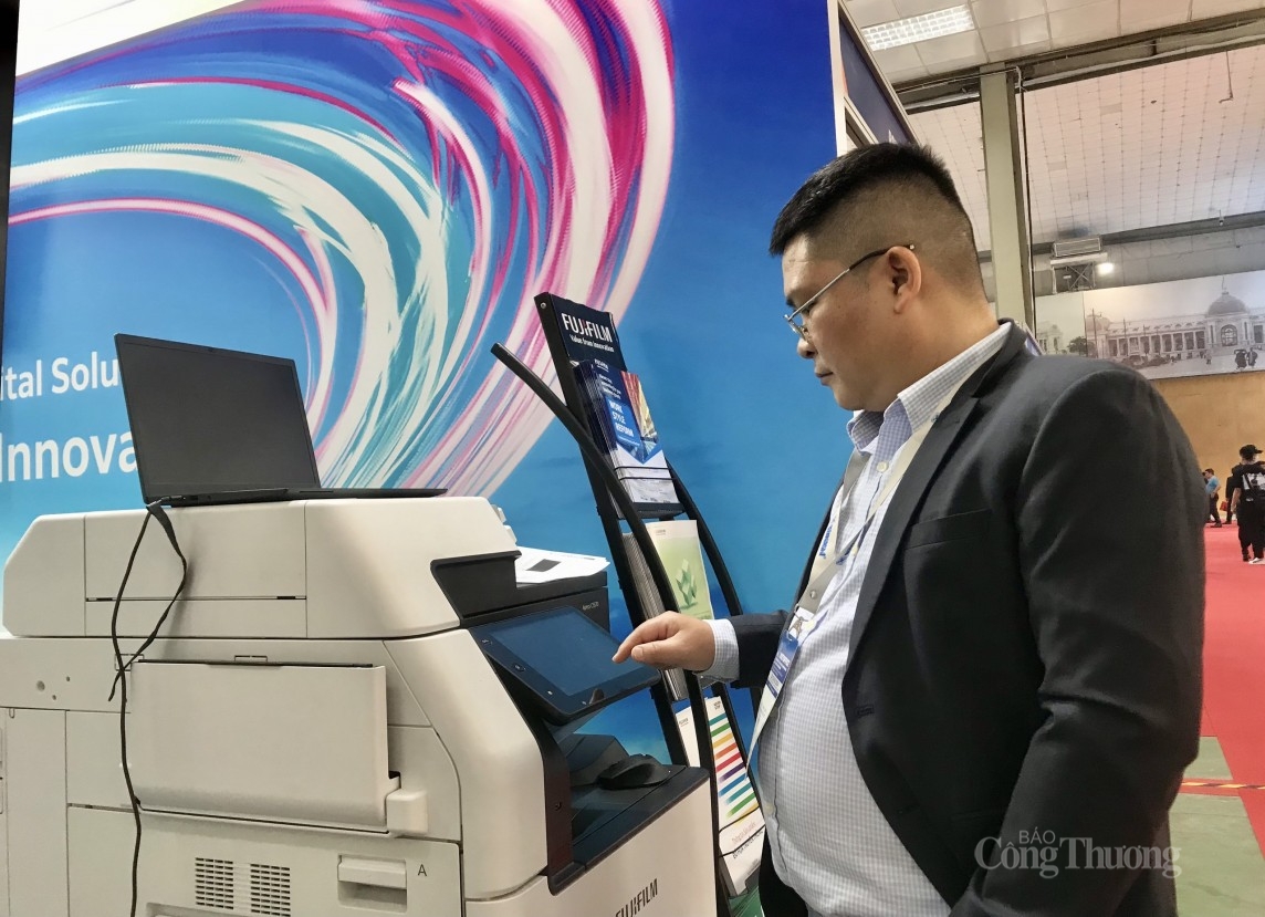 Thị trường thiết bị, máy và văn phòng còn nhiều dư địa phát triển Thị trường thiết bị, máy và văn phòng còn nhiều dư địa phát triển