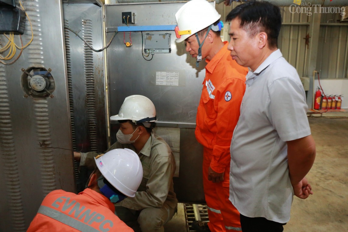 Đồng lòng giảm tải điện mùa hè: Doanh nghiệp và ngành điện cùng hành động Đồng lòng giảm tải điện mùa hè: Doanh nghiệp và ngành điện cùng hành động