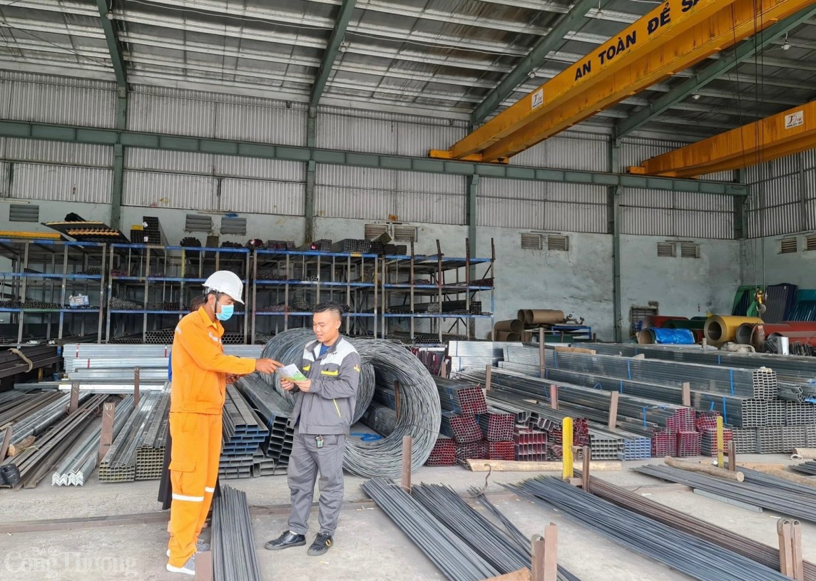 undefined Quảng Bình: Đẩy mạnh các phong trào tiết kiệm điện trong mùa cao điểm