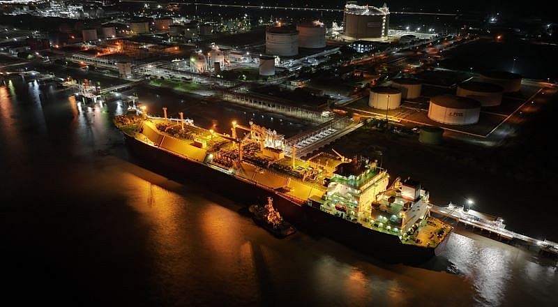 LNG sẽ là động lực tăng trưởng của PV GAS trong trung và dài hạn LNG sẽ là động lực tăng trưởng của PV GAS trong trung và dài hạn