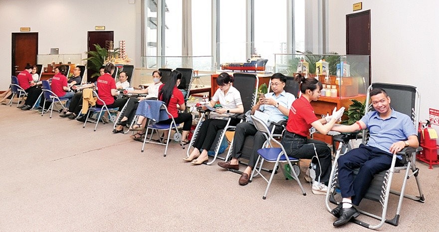 Petrovietnam: Những bài học kinh nghiệm từ thực tế trong công tác Truyền thông và Văn hóa doanh nghiệp Petrovietnam: Những bài học kinh nghiệm từ thực tế trong công tác Truyền thông và Văn hóa doanh nghiệp