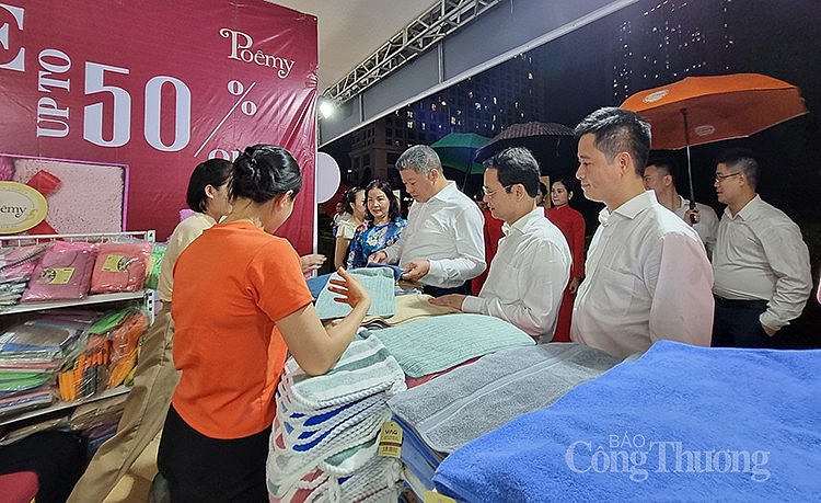 Khai mạc Chương trình Khuyến mại tập trung thành phố Hà Nội năm 2024 Khai mạc Chương trình Khuyến mại tập trung thành phố Hà Nội năm 2024
