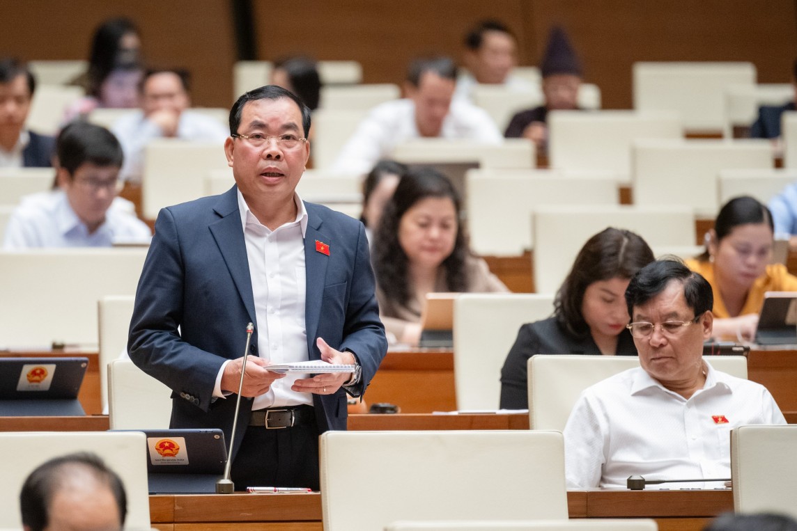 Đại biểu Nguyễn Quang Huân - Đoàn ĐBQH tỉnh Bình Dương Đại biểu Nguyễn Quang Huân - Đoàn ĐBQH tỉnh Bình Dương