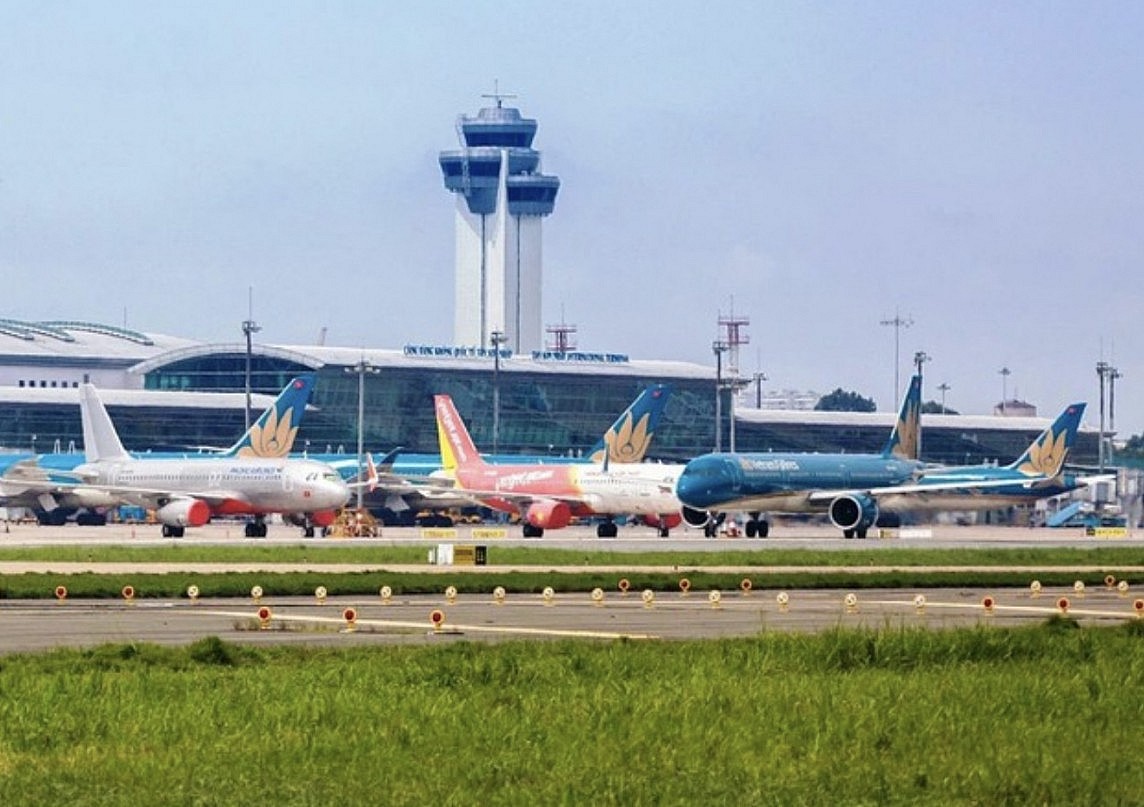 nguyên nhân khiến vé máy bay tăng cao là do mức thu thuế, phí nguyên nhân khiến vé máy bay tăng cao là do mức thu thuế, phí