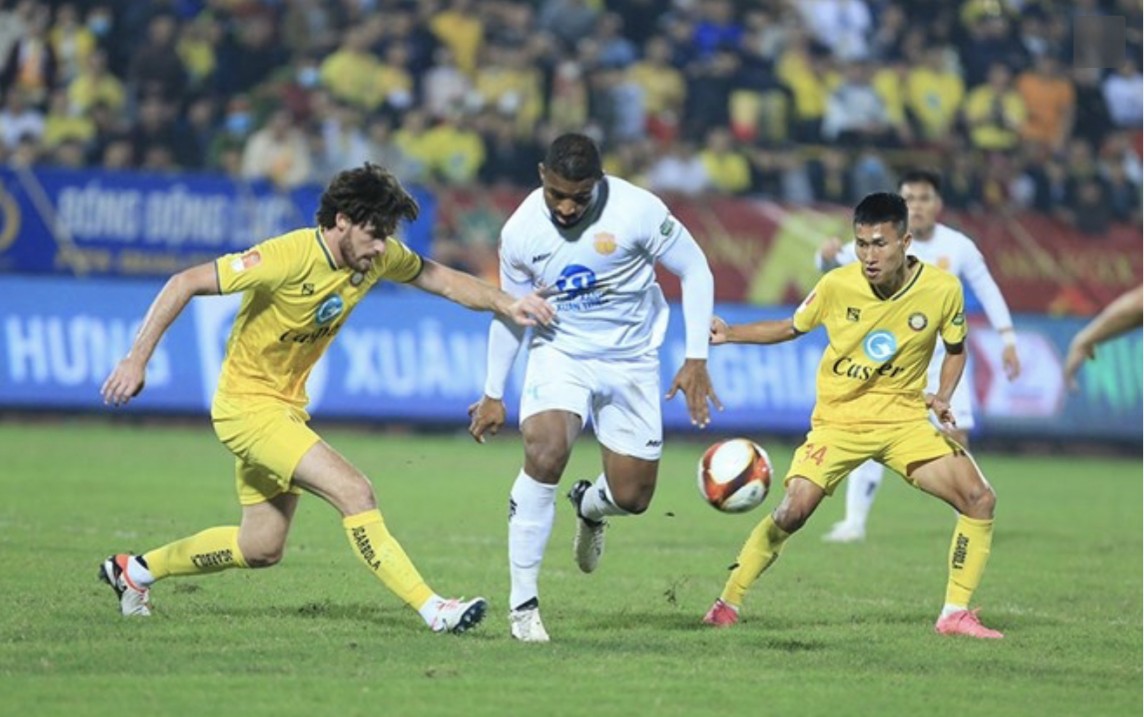 Trận Thanh Hóa và Nam Định diễn ra lúc 18h00 ngày 26/5 thuộc vòng 21 V-League 2023/2024 Trận Thanh Hóa và Nam Định diễn ra lúc 18h00 ngày 26/5 thuộc vòng 21 V-League 2023/2024