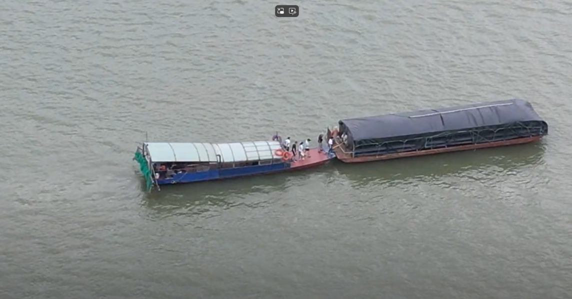 Thâm nhập sới bạc khủng giữa sông Hồng (Bài 1): Bí ẩn những con tàu không biển số Thâm nhập sới bạc khủng giữa sông Hồng (Bài 1): Bí ẩn những con tàu không biển số