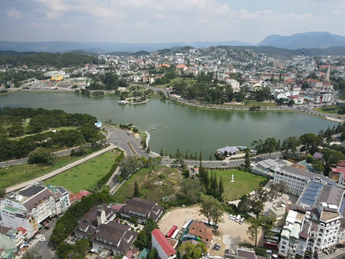 Lâm Đồng: Chấn chỉnh thái độ hách dịch, cửa quyền trong việc giải quyết thủ tục về đất đai Lâm Đồng: Chấn chỉnh thái độ hách dịch, cửa quyền trong việc giải quyết thủ tục về đất đai