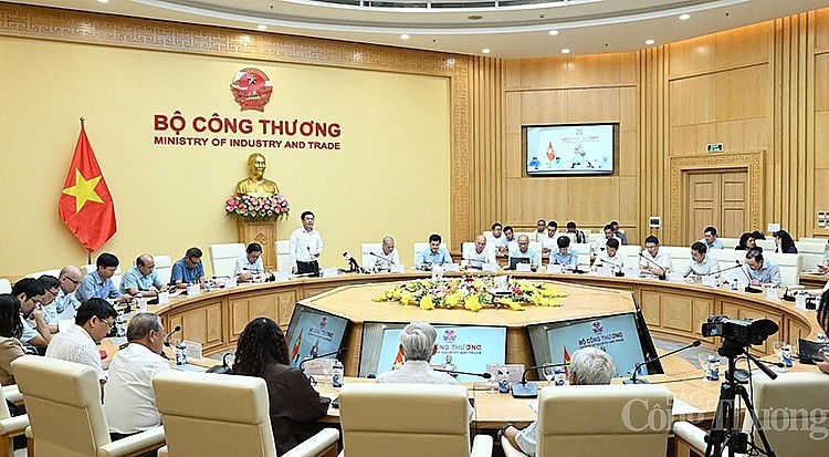 Bộ Công Thương tập trung giải pháp đẩy mạnh xuất khẩu gạo và rau quả Bộ Công Thương tập trung giải pháp đẩy mạnh xuất khẩu gạo và rau quả