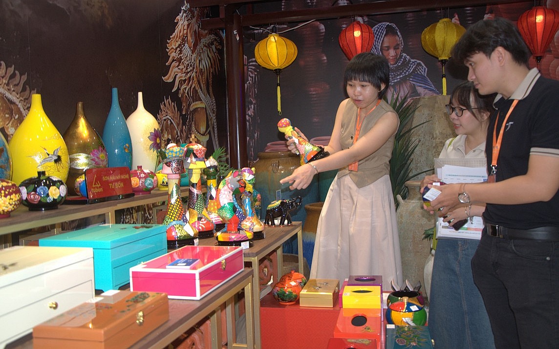 Khai mạc Tuần lễ giới thiệu các sản phẩm OCOP, đặc trưng Bình Dương tại TP. Hồ Chí Minh