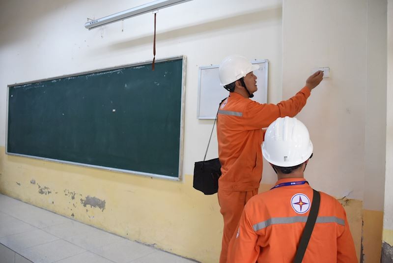 EVN yêu cầu đảm bảo cấp điện phục vụ các kỳ thi quan trọng năm 2024 EVN yêu cầu đảm bảo cấp điện phục vụ các kỳ thi quan trọng năm 2024