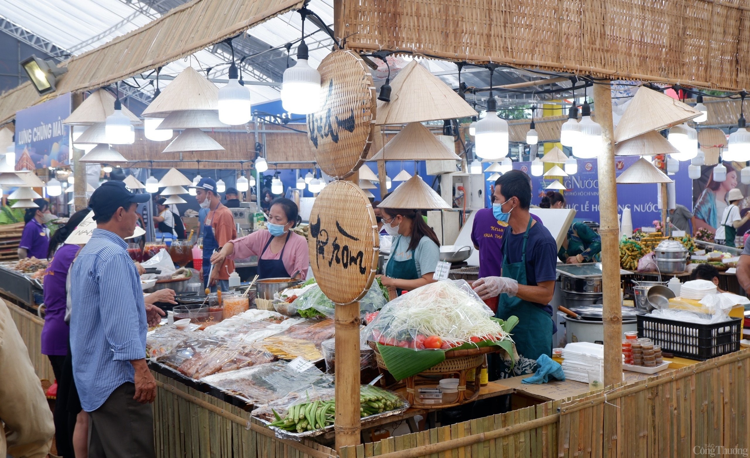 TP. Hồ Chí Minh: Đa dạng ẩm thực vùng miền quy tụ tại Lễ hội sông nước 2024 TP. Hồ Chí Minh: Đa dạng ẩm thực vùng miền quy tụ tại Lễ hội sông nước 2024