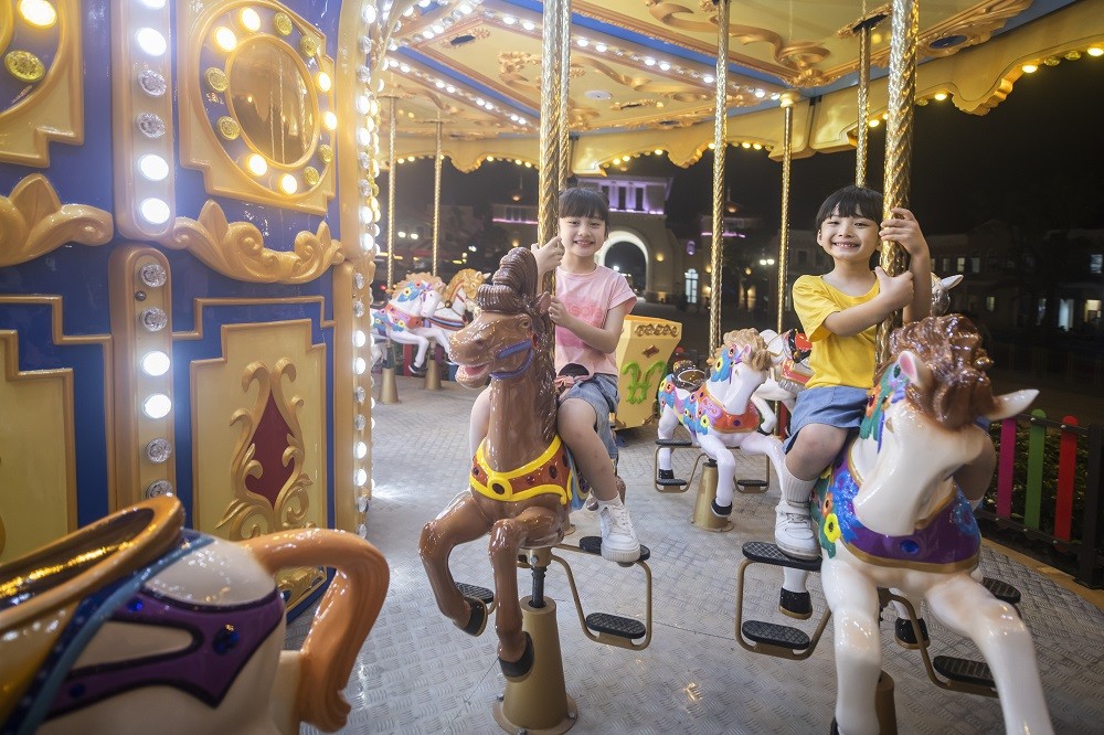 VinWonders Cửa Hội mang đến cho du khách vô vàn những trải nghiệm đẳng cấp xuyên ngày đêm VinWonders Cửa Hội mang đến cho du khách vô vàn những trải nghiệm đẳng cấp xuyên ngày đêm