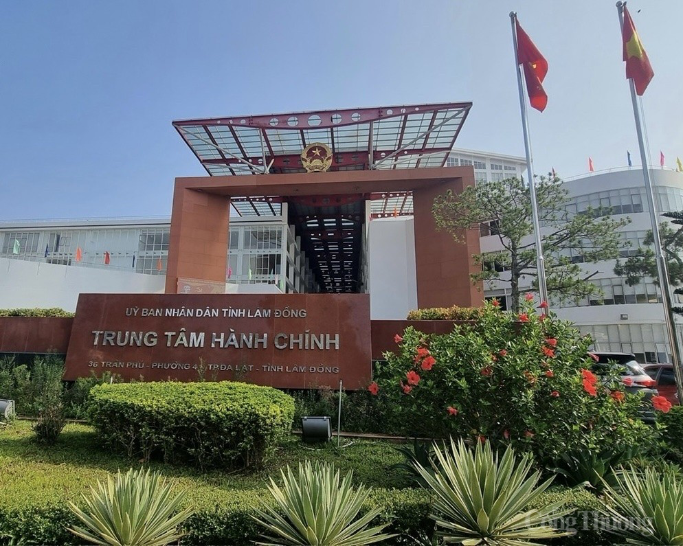 Lâm Đồng: Ban hành Văn bản giải quyết nghỉ phép liệu có phù hợp quy định? Lâm Đồng: Ban hành Văn bản giải quyết nghỉ phép liệu có phù hợp quy định?