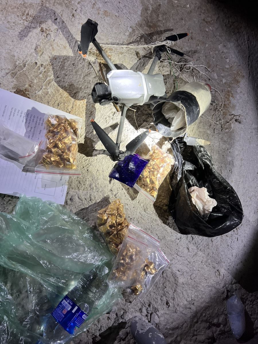 Thiết bị Flycam vợ chồng Vinh dùng để ship ma túy (Ảnh: Công an cung cấp). Thiết bị Flycam vợ chồng Vinh dùng để ship ma túy (Ảnh: Công an cung cấp).