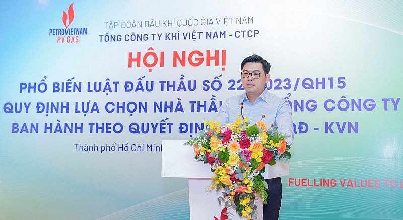 Phó Tổng Giám đốc PV GAS Nguyễn Phúc Tuệ phát biểu tại Hội nghị Phó Tổng Giám đốc PV GAS Nguyễn Phúc Tuệ phát biểu tại Hội nghị