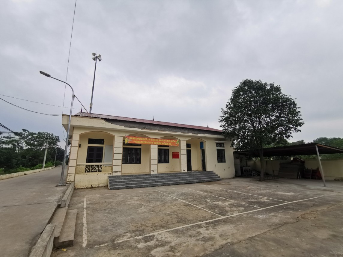 Sập mái hiên nhà văn hóa ở Hà Nội khiến 6 học sinh nhập viện hé lộ nhiều bất thường